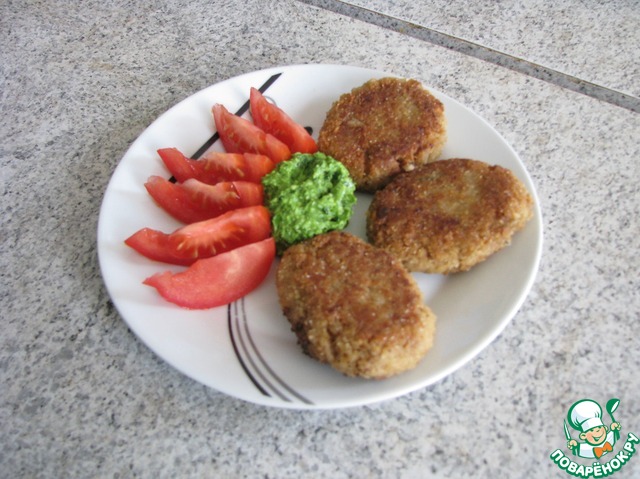 Cutlets of oatmeal and nuts