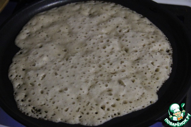Pancakes with walnuts