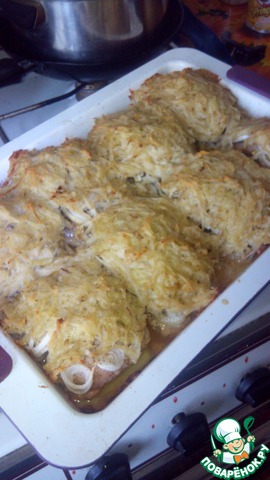 Chicken thighs with potato coat