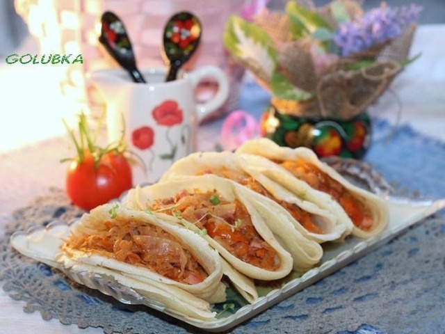 Yeast pancakes are a yummy stuffing with