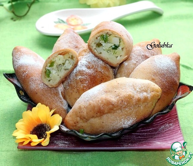 Cakes with green onions from the oven