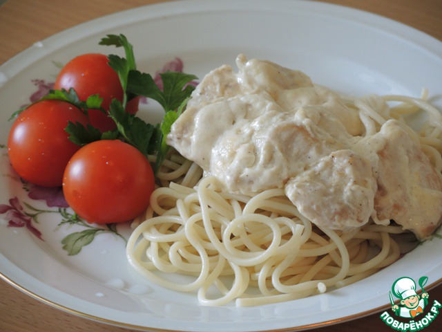 Spaghetti with cream sauce