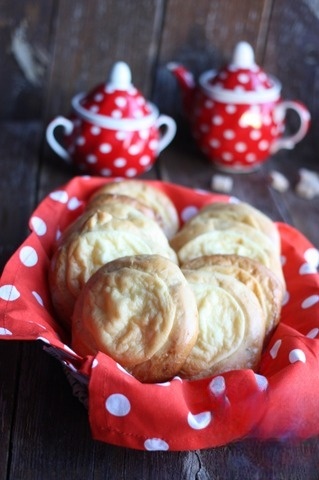 Ватрушки с творожно-кускусной начинкой