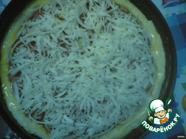 Pizza with chicken fillet
