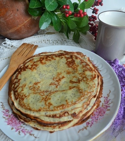 Блины маковые с корицей