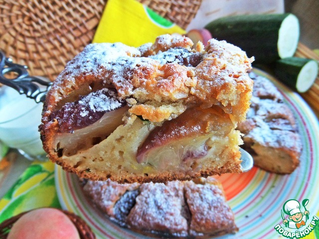 Кекс с цукини и персиками