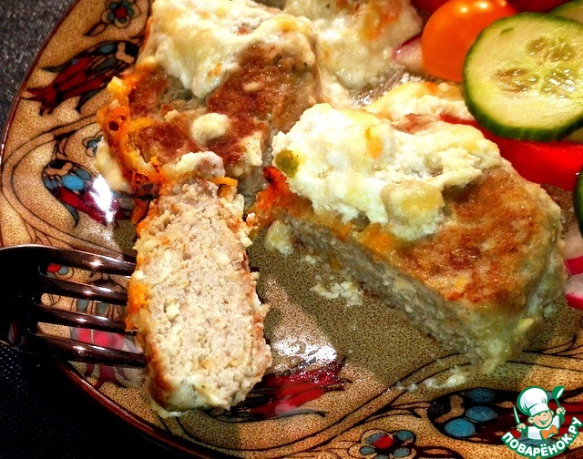 Chicken cutlet with grits and mushrooms