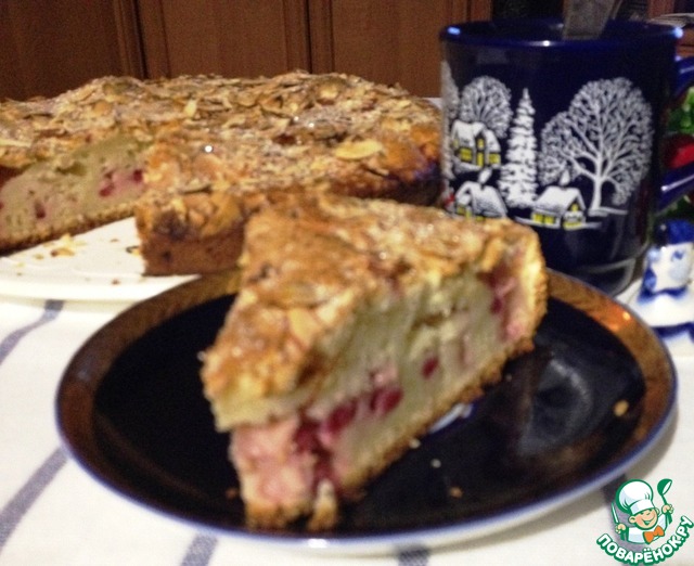 Cream pie with red currants