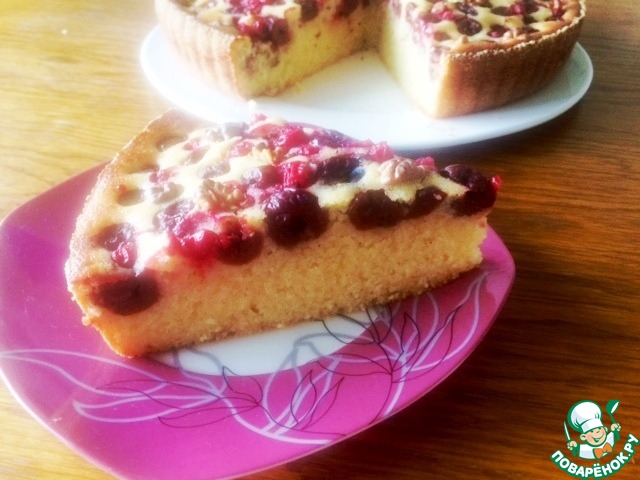 Pie with berries on yogurt and semolina