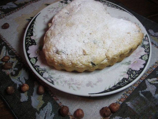 Pumpkin cake with prunes