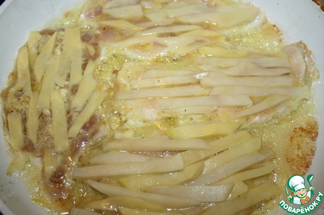 Chicken chops in potato chips