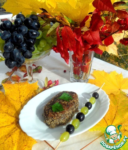 Buckwheat-mushroom burgers with pickled grapes