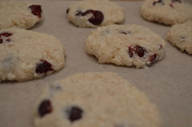 Cheese curd-rice with cherries