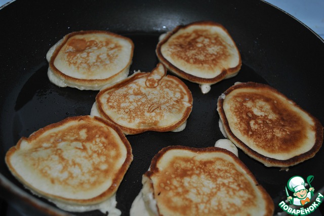 Honey pancakes