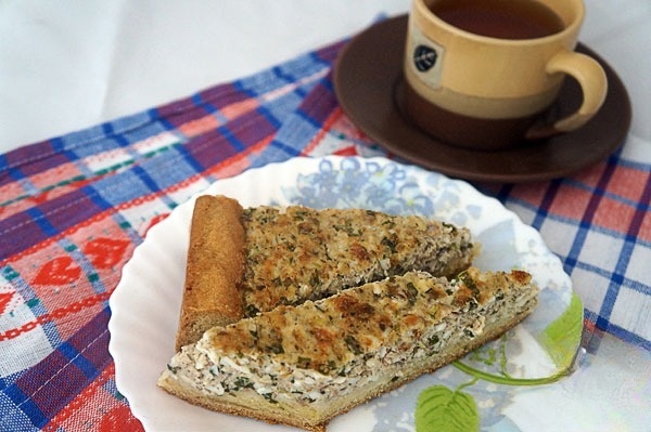 Открытый пирог с сайрой