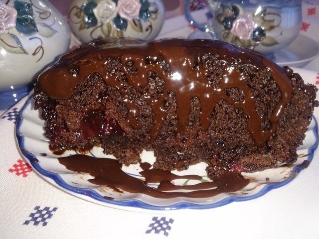 Постный кекс с шоколадной глазурью