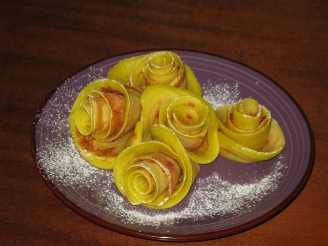 Pancake rosettes crepe