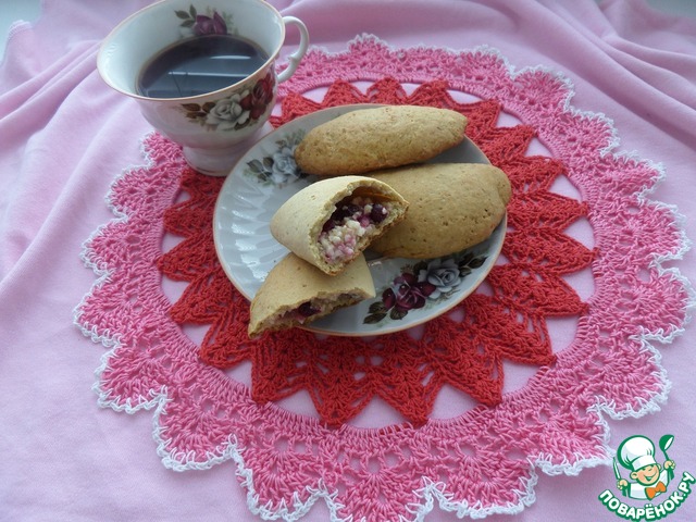 Сочни с творогом и клюквой