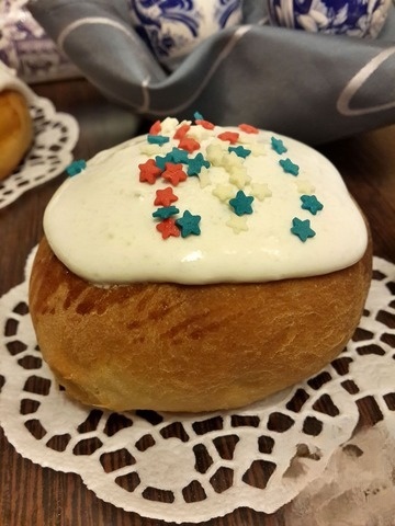 Easter buns with condensed milk