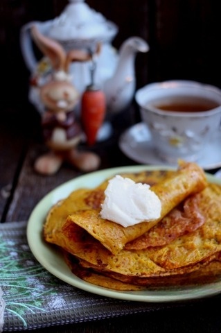 Carrot yeast pancakes