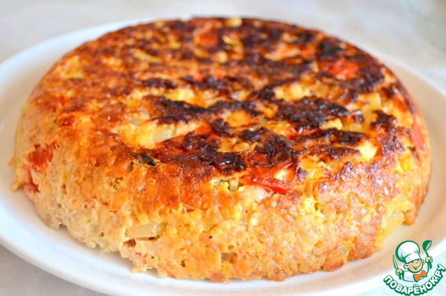 Cereals meat pie with tomatoes and Basil