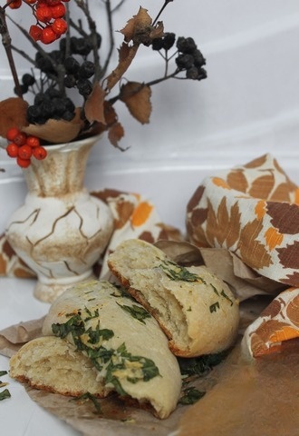 Braids leavened potato dough