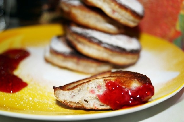 Oat pancake with raspberries