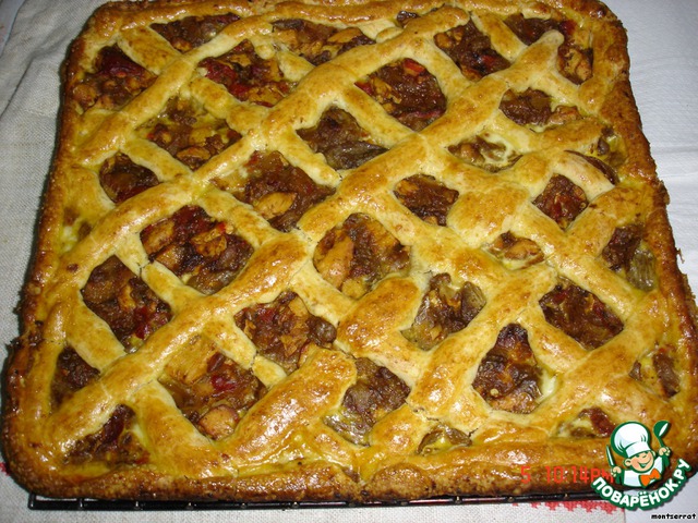 Полуоткрытый пирог с баклажанным фаршем