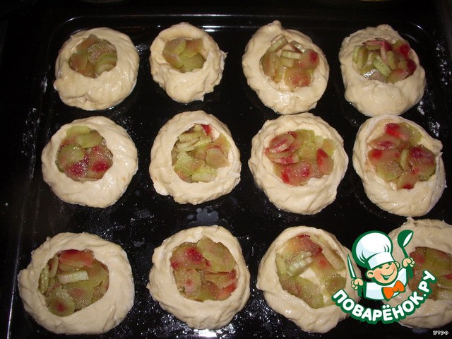 Cheesecake with rhubarb