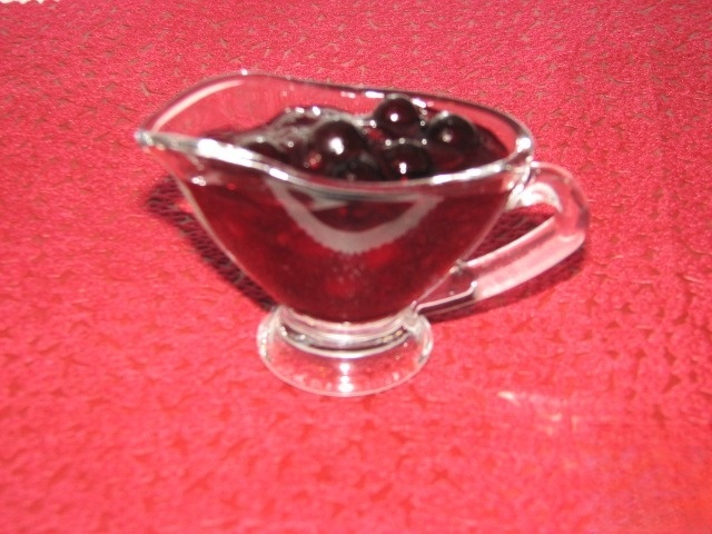 Rice pancake with berry sauce