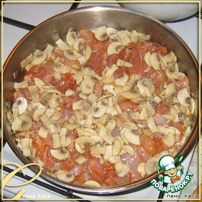 Spicy chicken with mushrooms