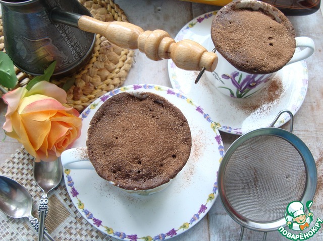 Chocolate cupcake from the microwave kvass