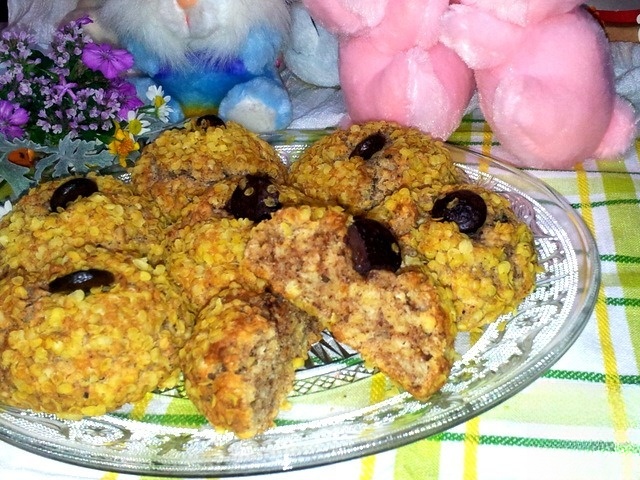 Сметанная булочка с пшёнными хлопьями и корицей