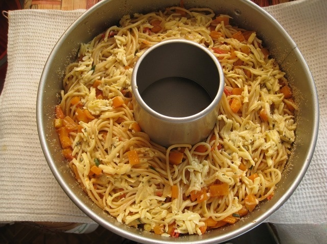 Макаронный пирог 