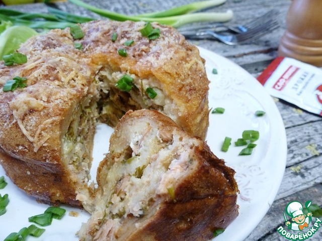 Pancake pie with salmon