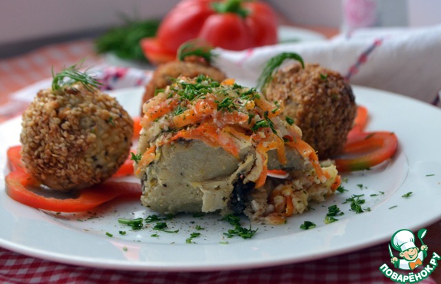 Rice ball with stewed fish