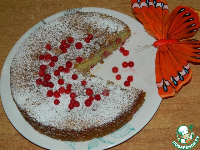 Berry-glazed gingerbread