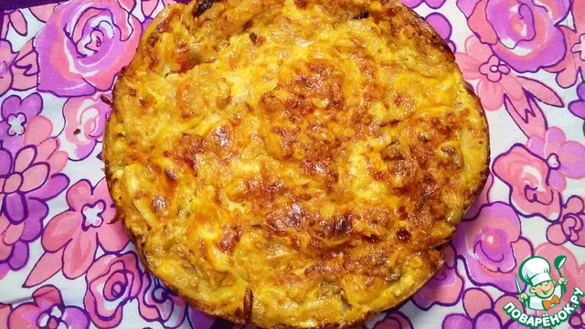 Pie with meat, cheese and mushrooms