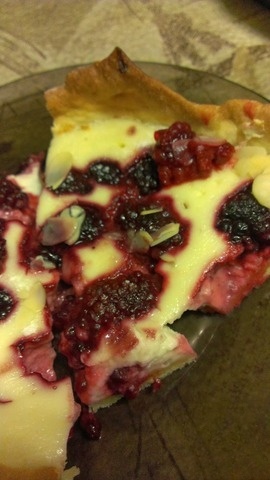 Сметанно-ягодный пирог