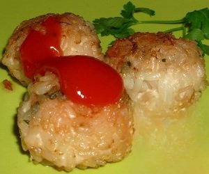 Chicken balls with rice