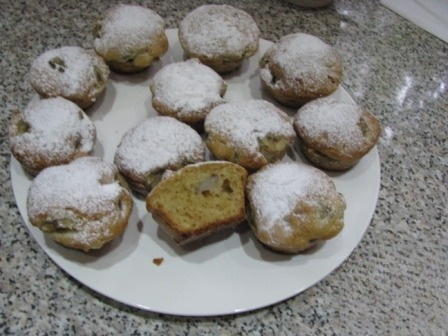 Quick muffins butter yogurt with bananas