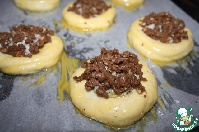 Ватрушки с маком и ореховым штрейзелем