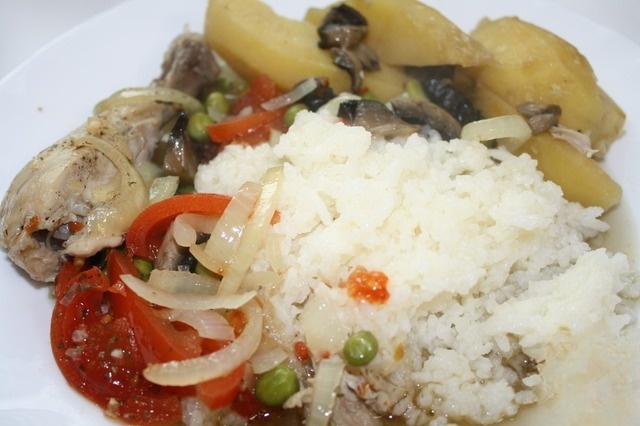 Chicken with vegetables in Lebanese