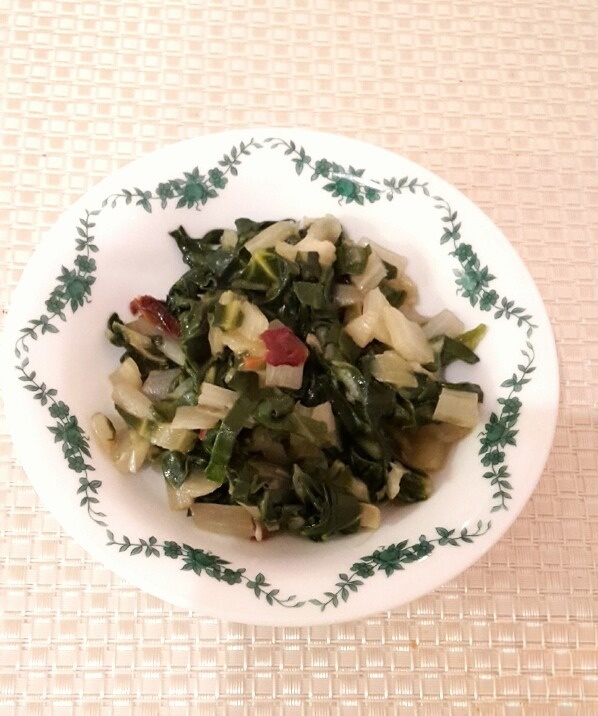 Простой гарнир из мангольда