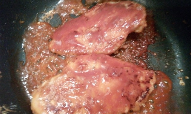 Chicken steak with soy-tomato sauce