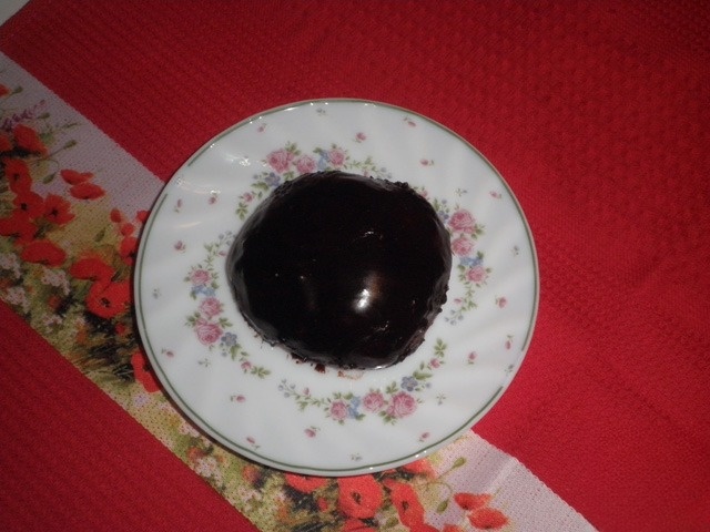 Buns with chocolate glaze