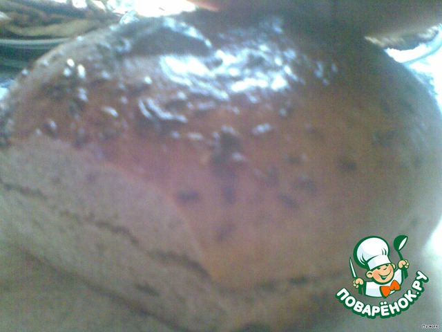 Wheat-rye bread with caraway seeds and cloves