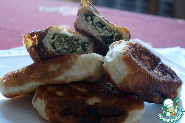 Пирожки с черемшой и яйцом