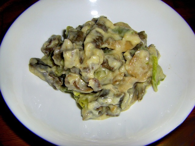 Heart Bechamel with beans and mushrooms