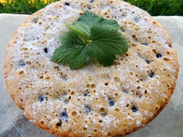 Кекс с чёрной смородиной в мультиварке